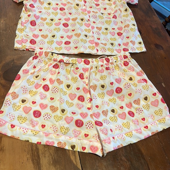 Cupcakes & Cashmere Pajama Set - Picture 5 of 9